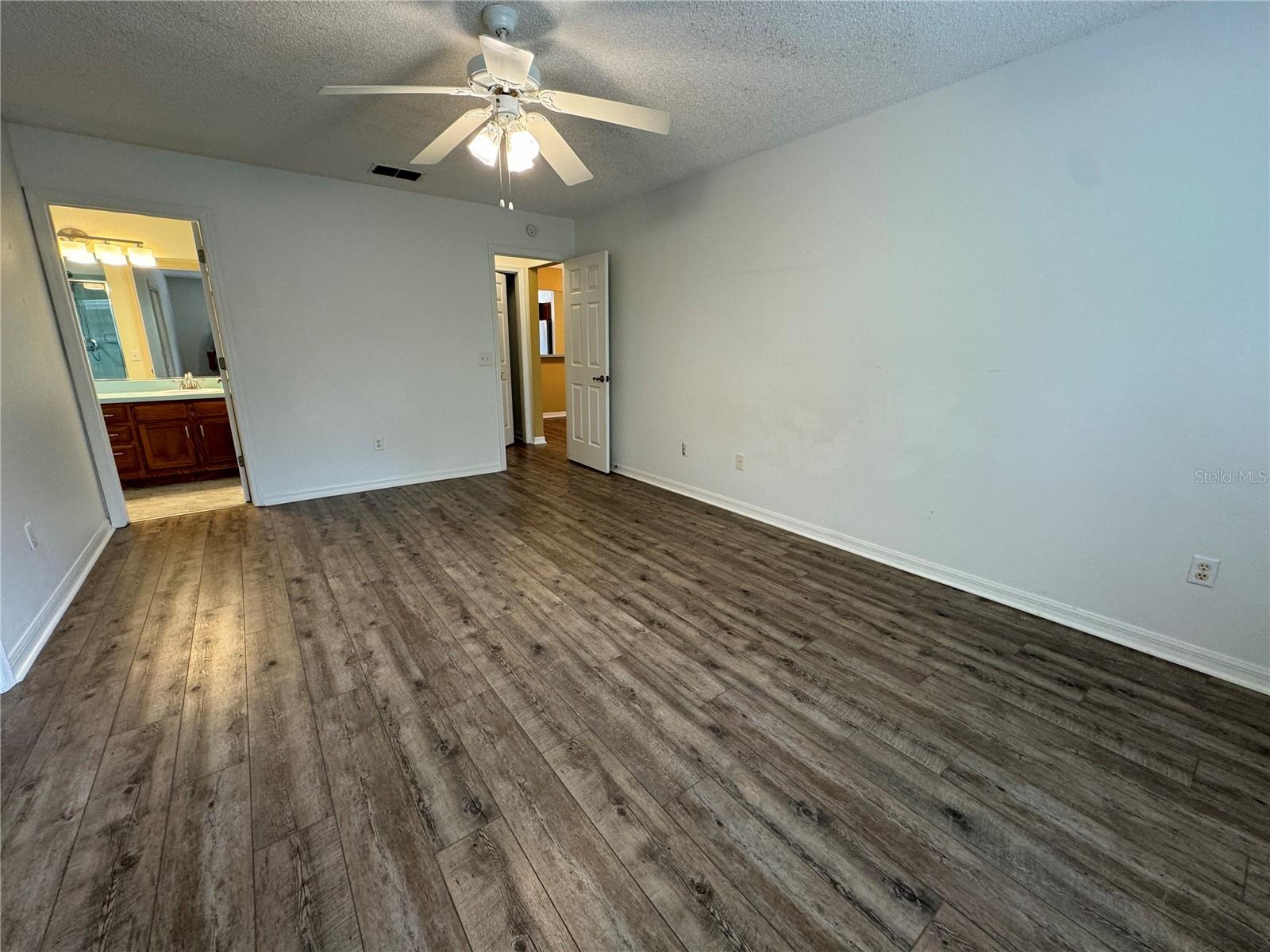 1105 SAN ANTONIO LN, LADY LAKE, FL, 32159