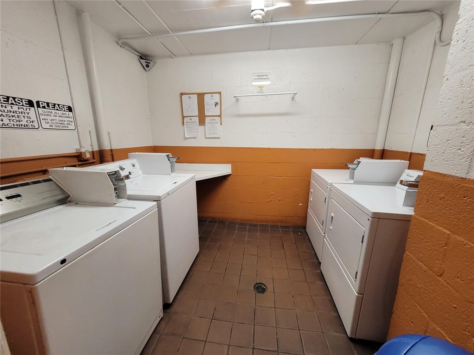 2366 E MALL DR #208, FORT MYERS, FL, 33901