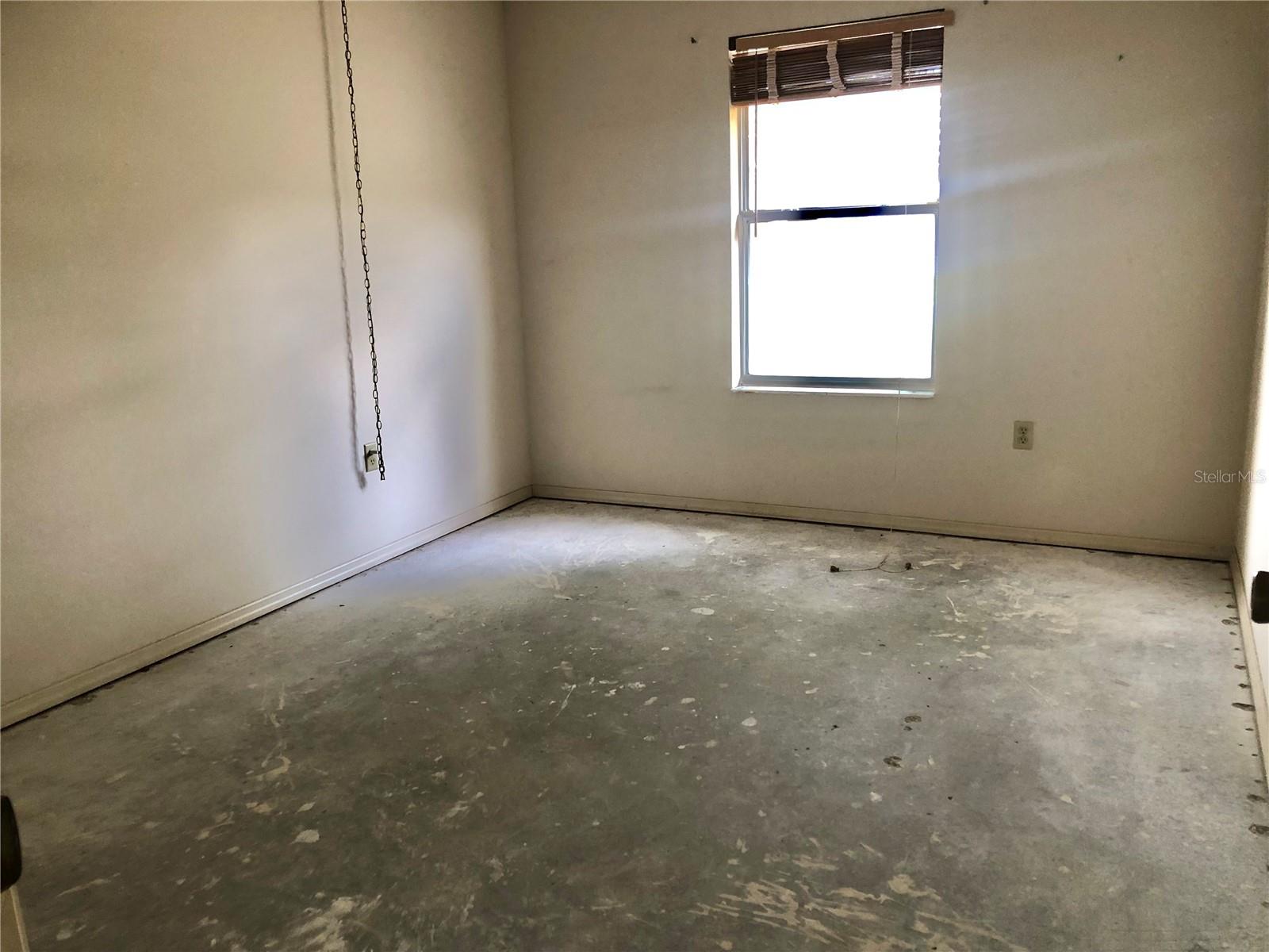 307 SANTA CLARA CIR, LADY LAKE, FL, 32159