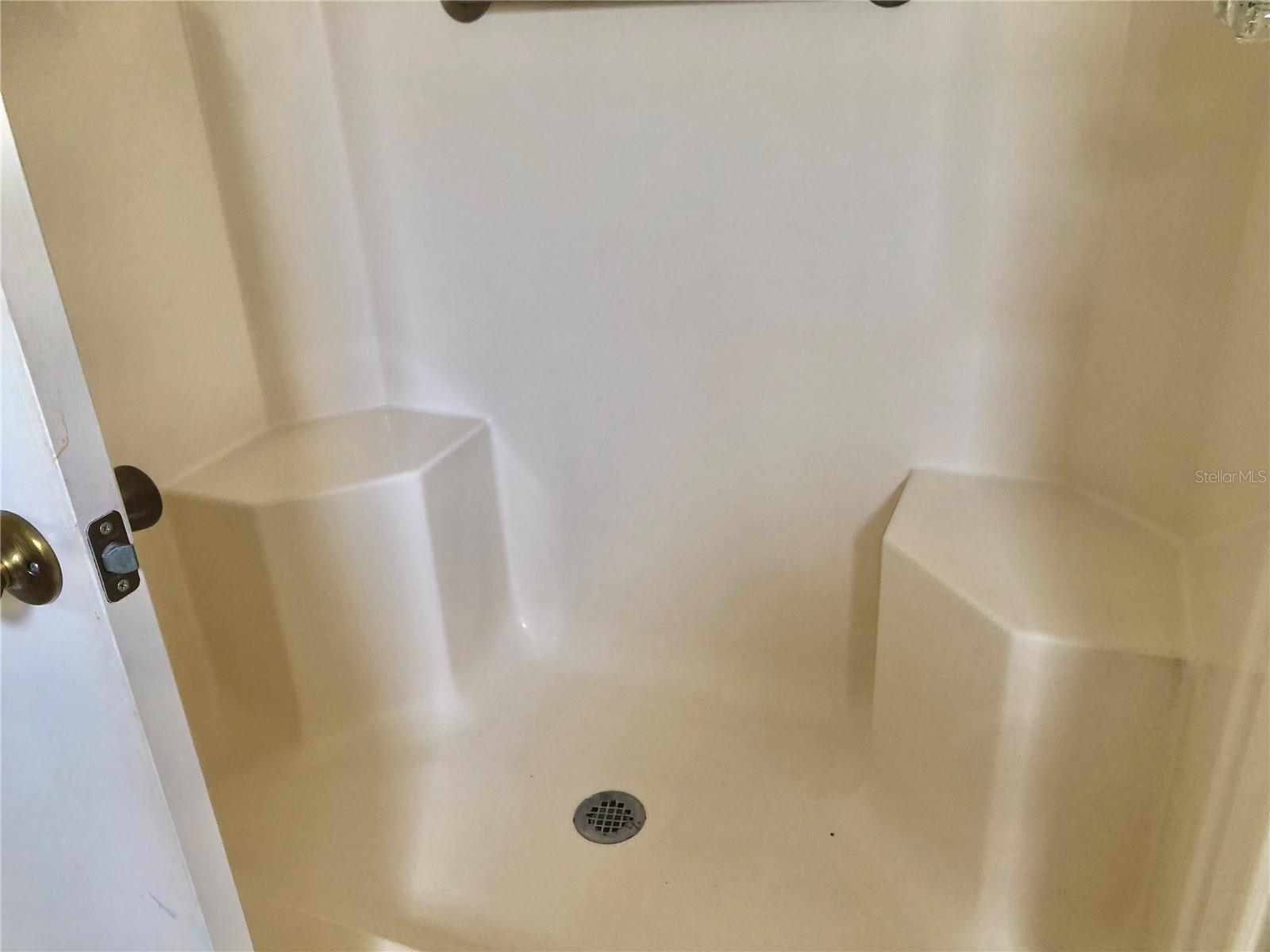 307 SANTA CLARA CIR, LADY LAKE, FL, 32159