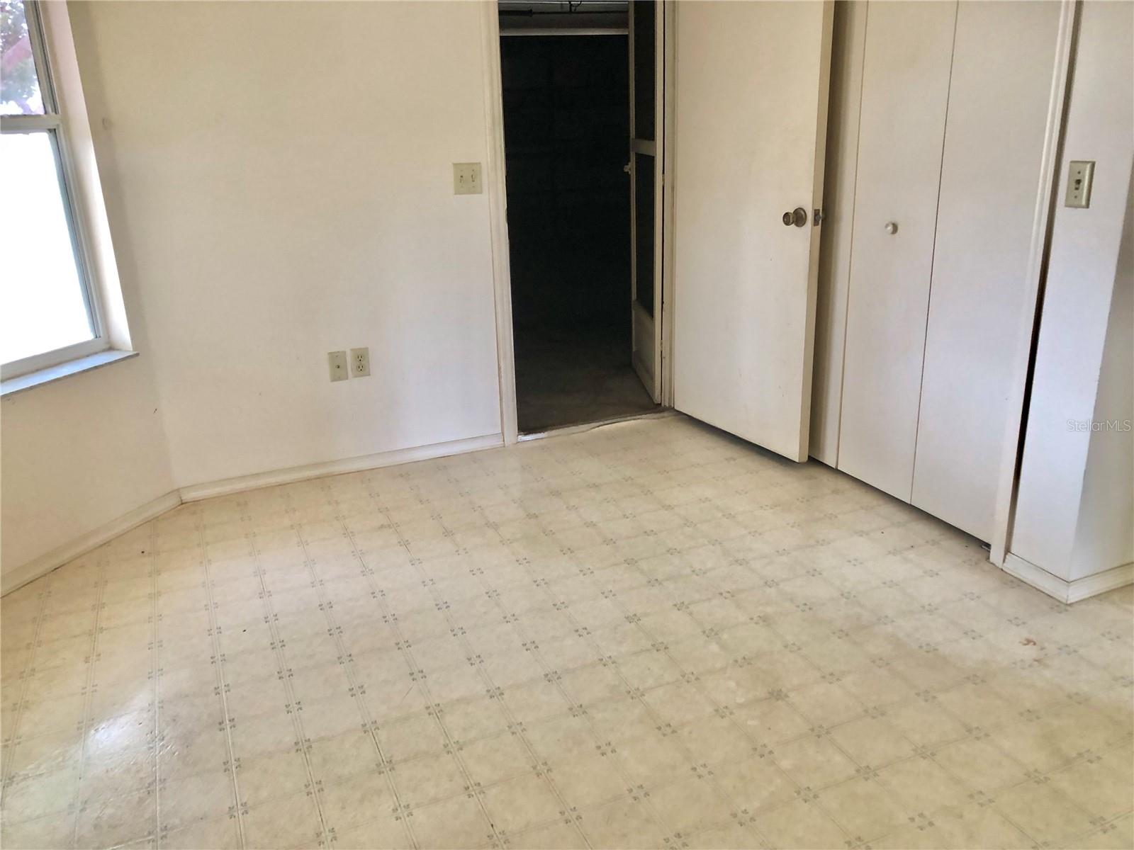 307 SANTA CLARA CIR, LADY LAKE, FL, 32159