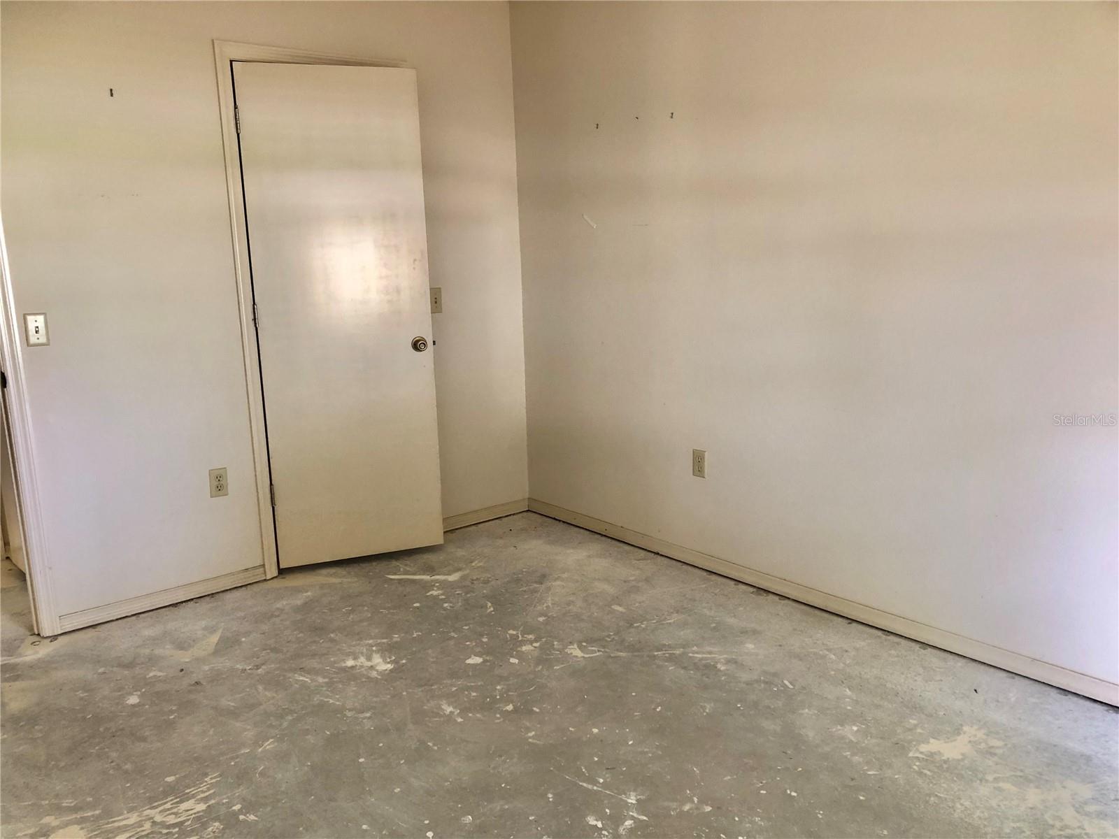 307 SANTA CLARA CIR, LADY LAKE, FL, 32159