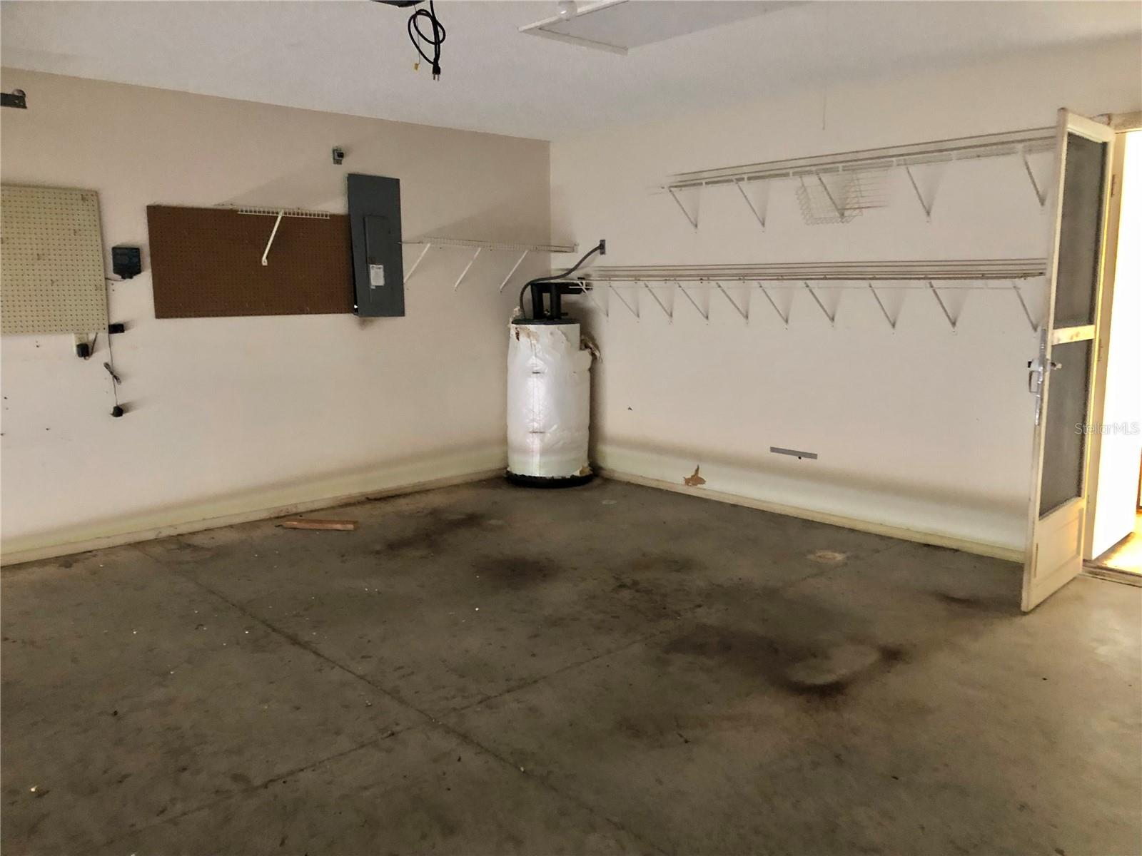 307 SANTA CLARA CIR, LADY LAKE, FL, 32159