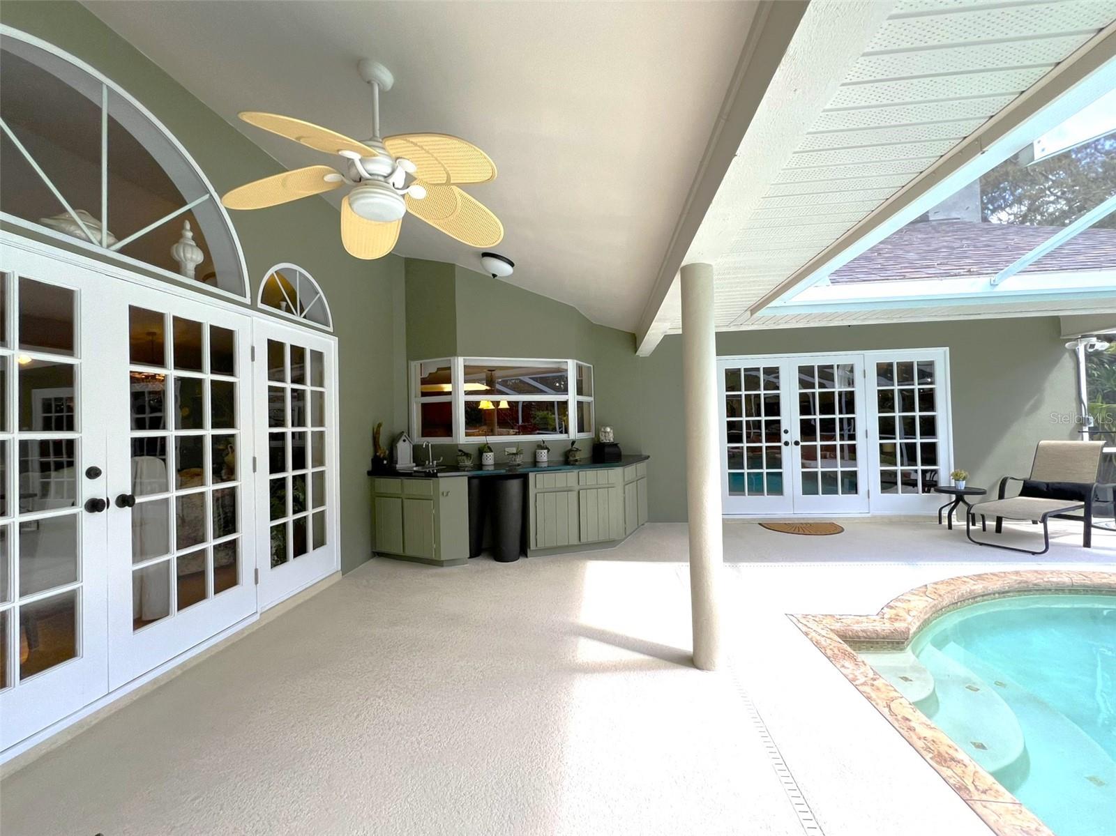 6805 MONET CIR, TEMPLE TERRACE, FL, 33617