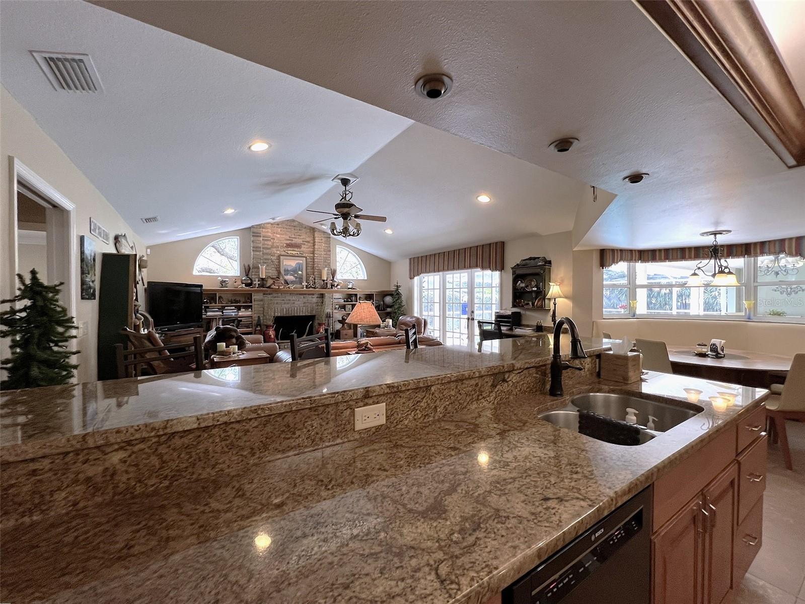 6805 MONET CIR, TEMPLE TERRACE, FL, 33617