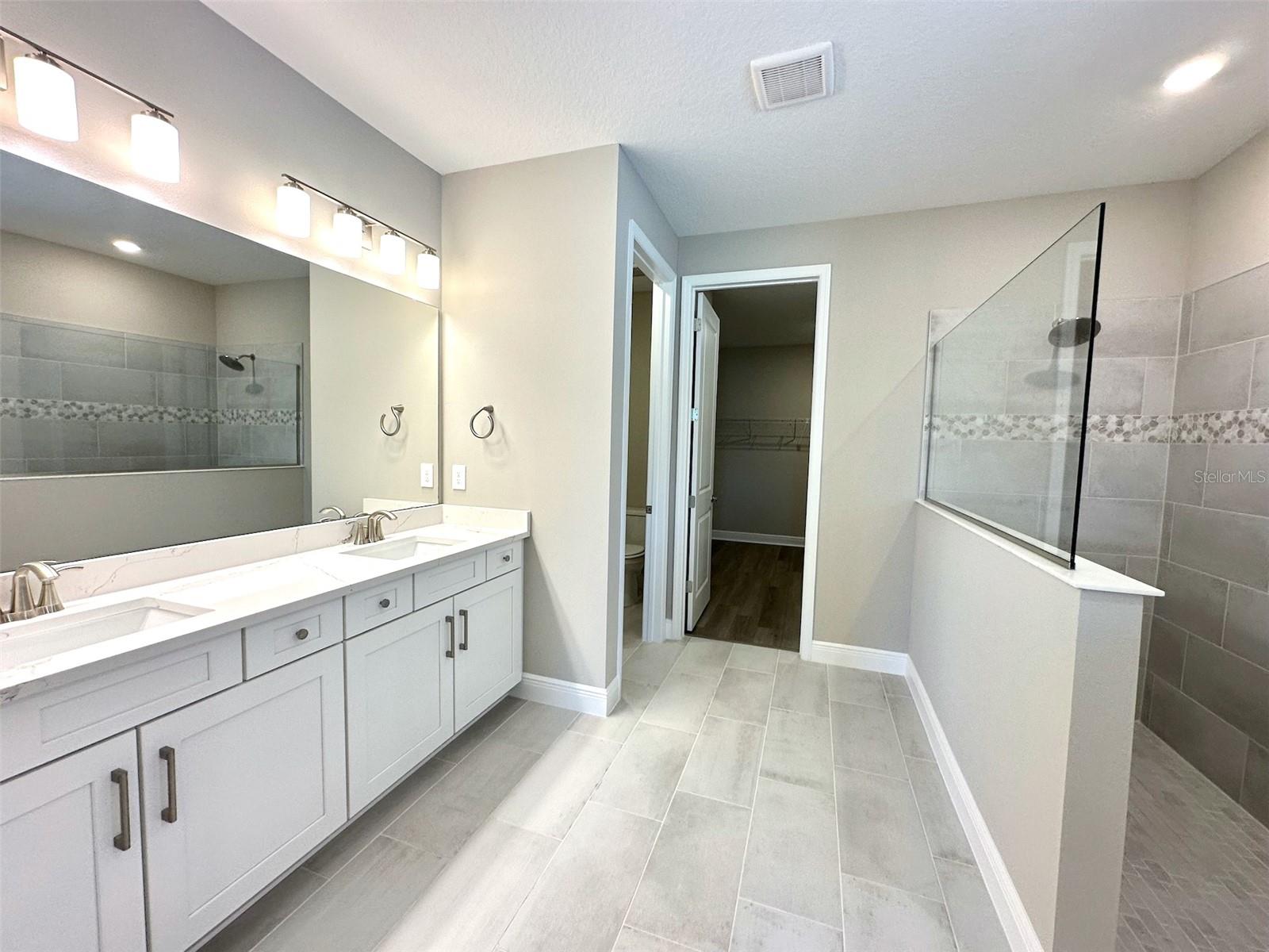 2122 DIVOT DR, DAYTONA BEACH, FL, 32124