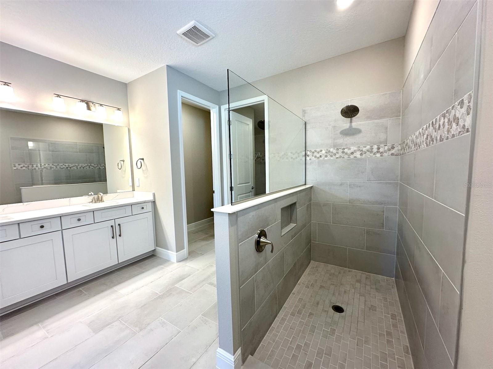 2122 DIVOT DR, DAYTONA BEACH, FL, 32124