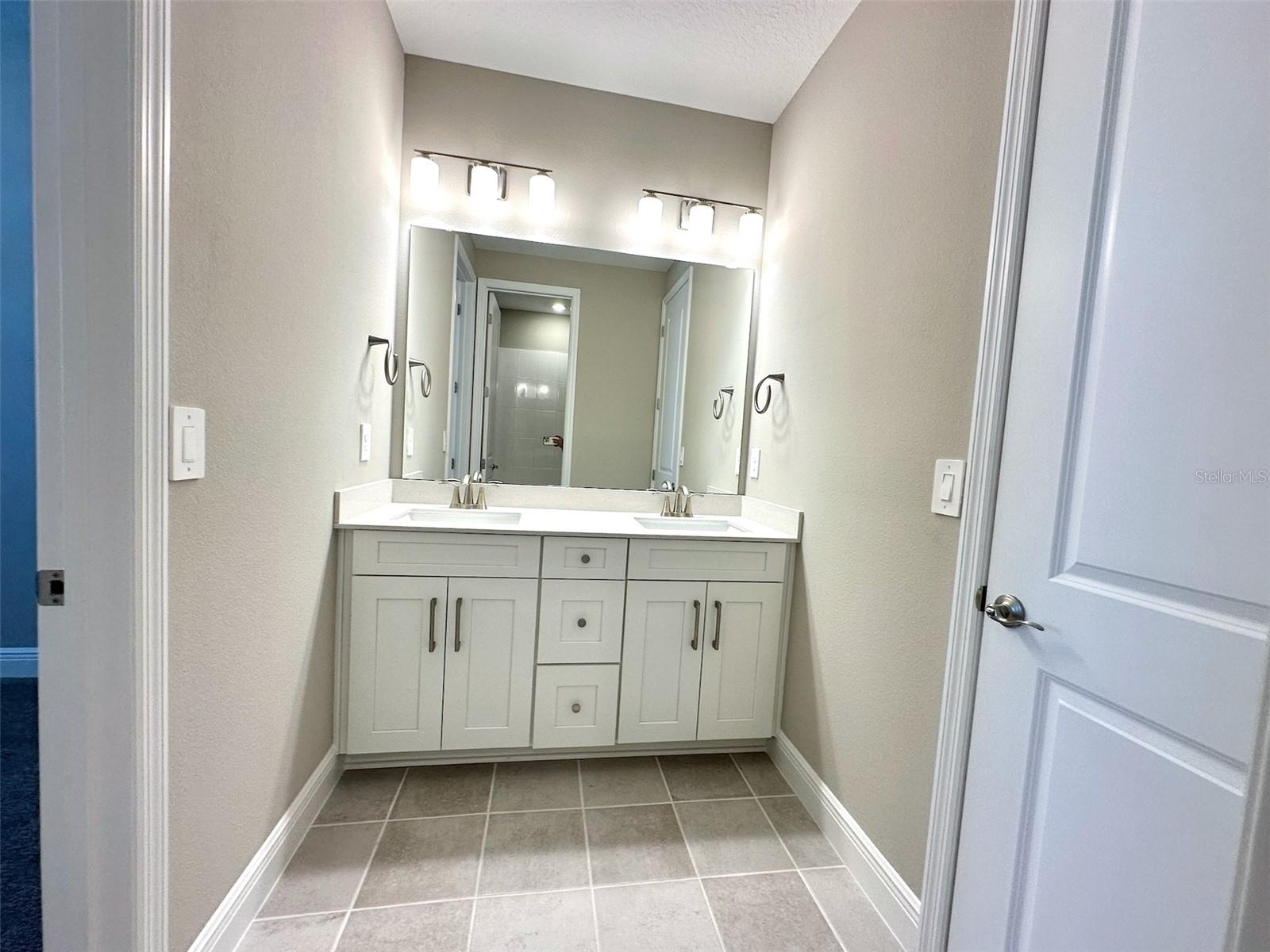 2122 DIVOT DR, DAYTONA BEACH, FL, 32124