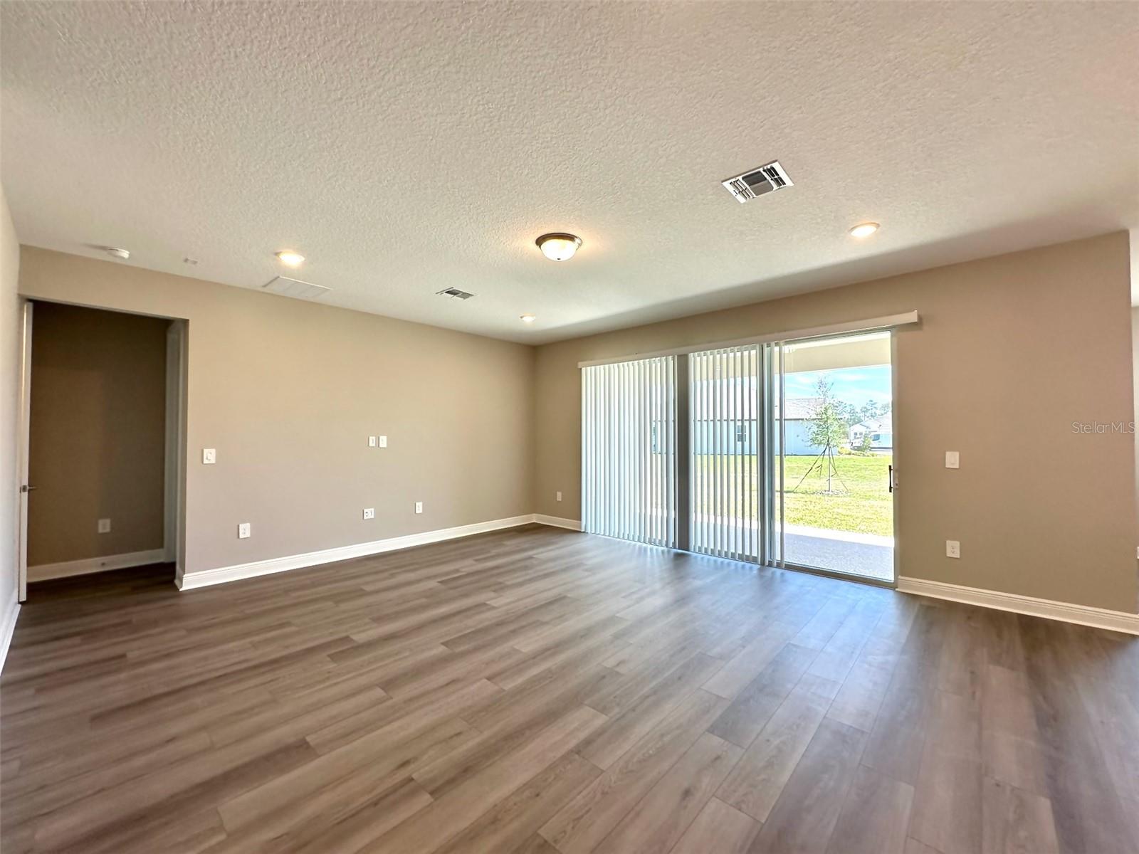 2122 DIVOT DR, DAYTONA BEACH, FL, 32124