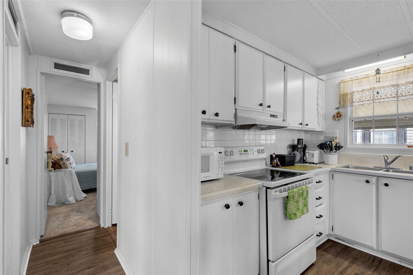 8 COCOS PLUMOSA DR #A, EUSTIS, FL, 32726