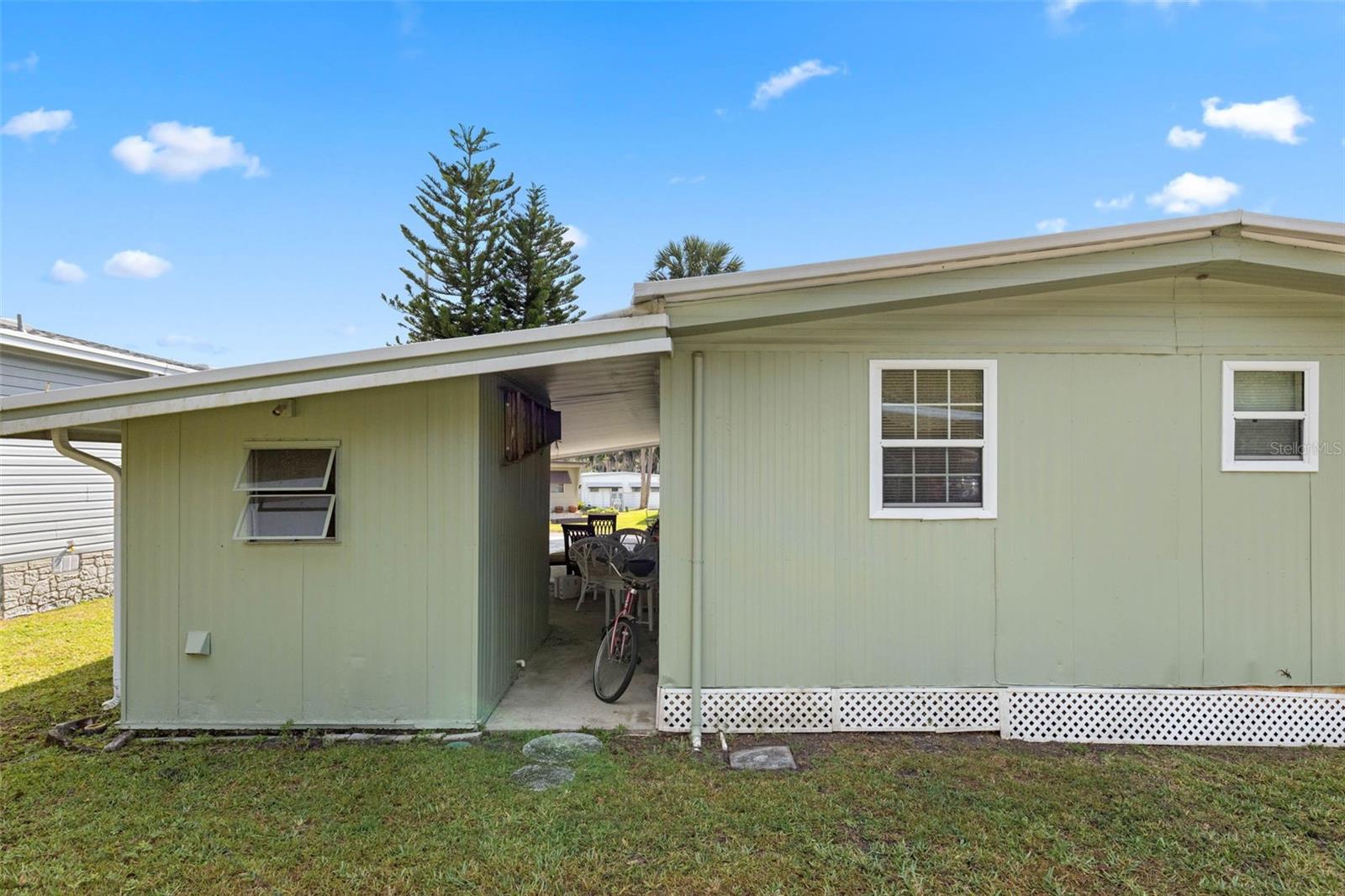 8 COCOS PLUMOSA DR #A, EUSTIS, FL, 32726