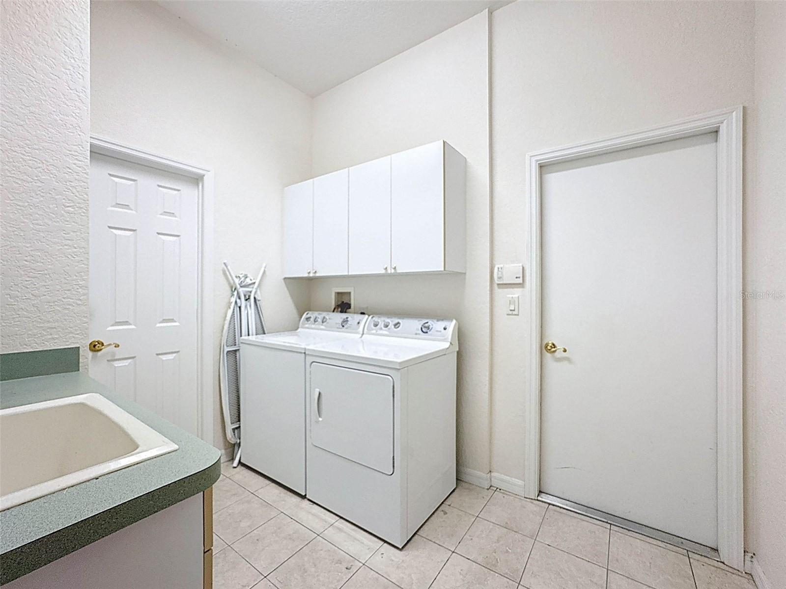 8606 CORAL CREEK LOOP, HUDSON, FL, 34667