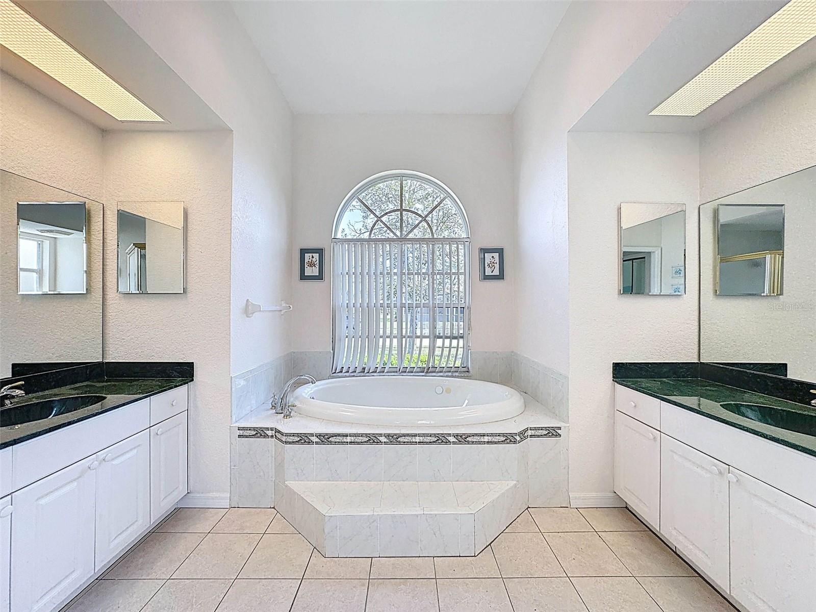 8606 CORAL CREEK LOOP, HUDSON, FL, 34667