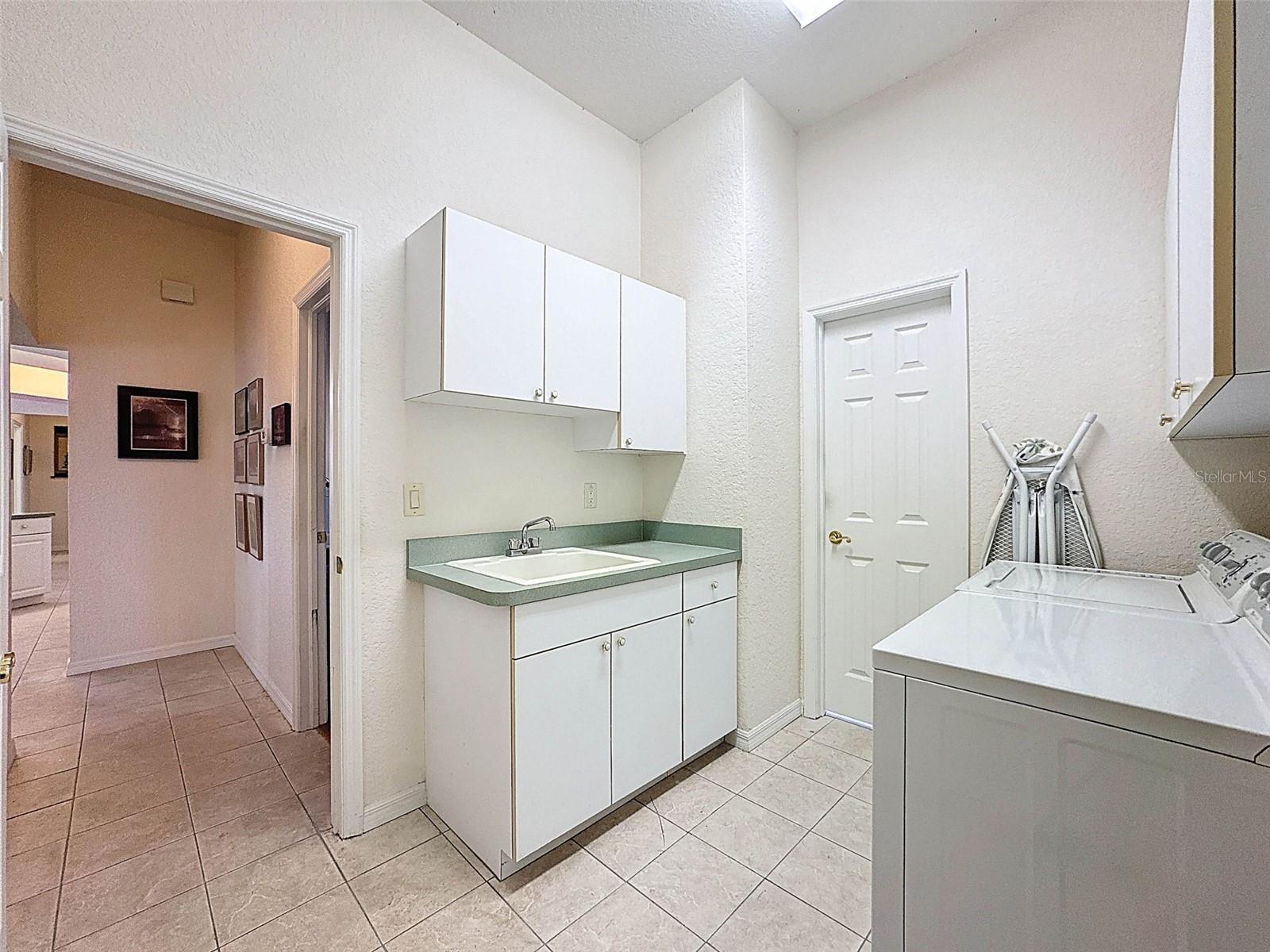 8606 CORAL CREEK LOOP, HUDSON, FL, 34667