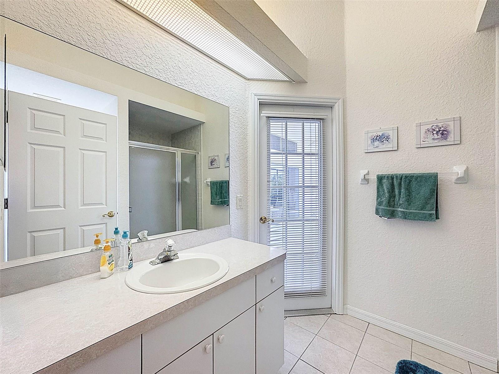 8606 CORAL CREEK LOOP, HUDSON, FL, 34667