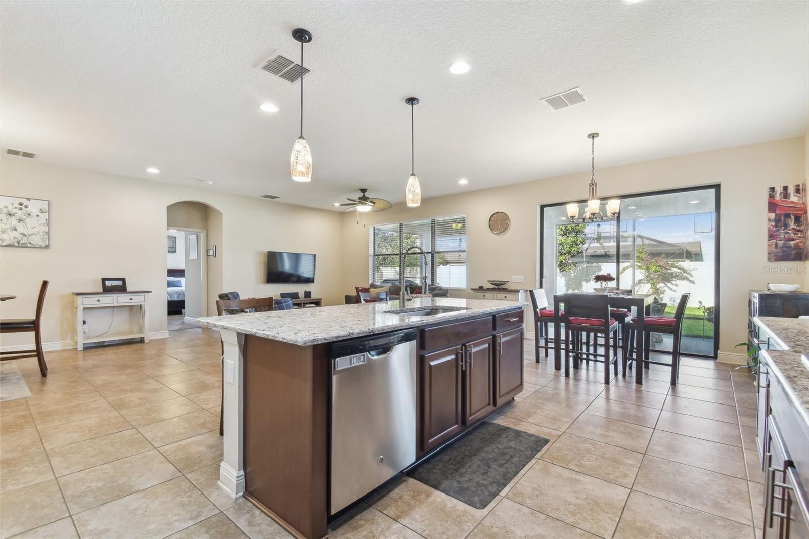 8248 SEQUESTER LOOP, LAND O LAKES, FL, 34637