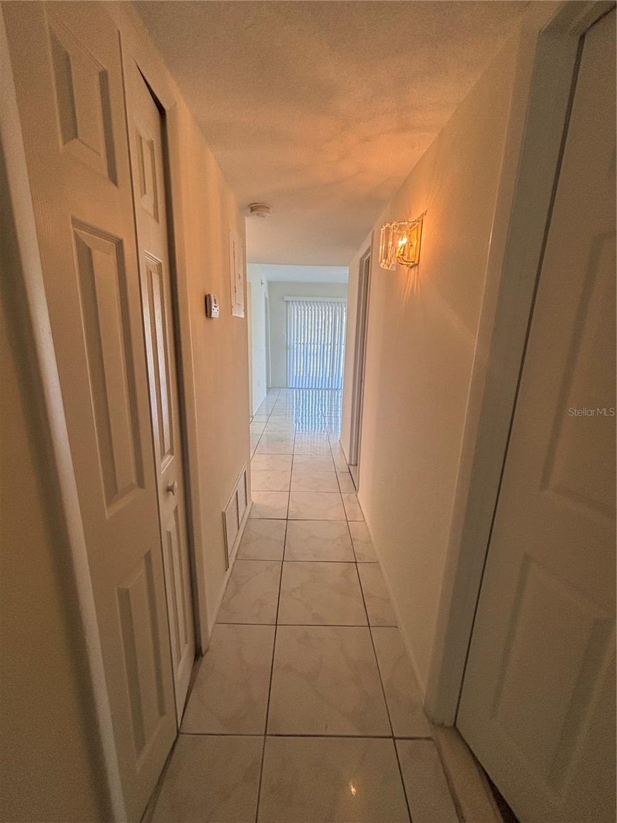 818 SKY LAKE CIR #D, ORLANDO, FL, 32809