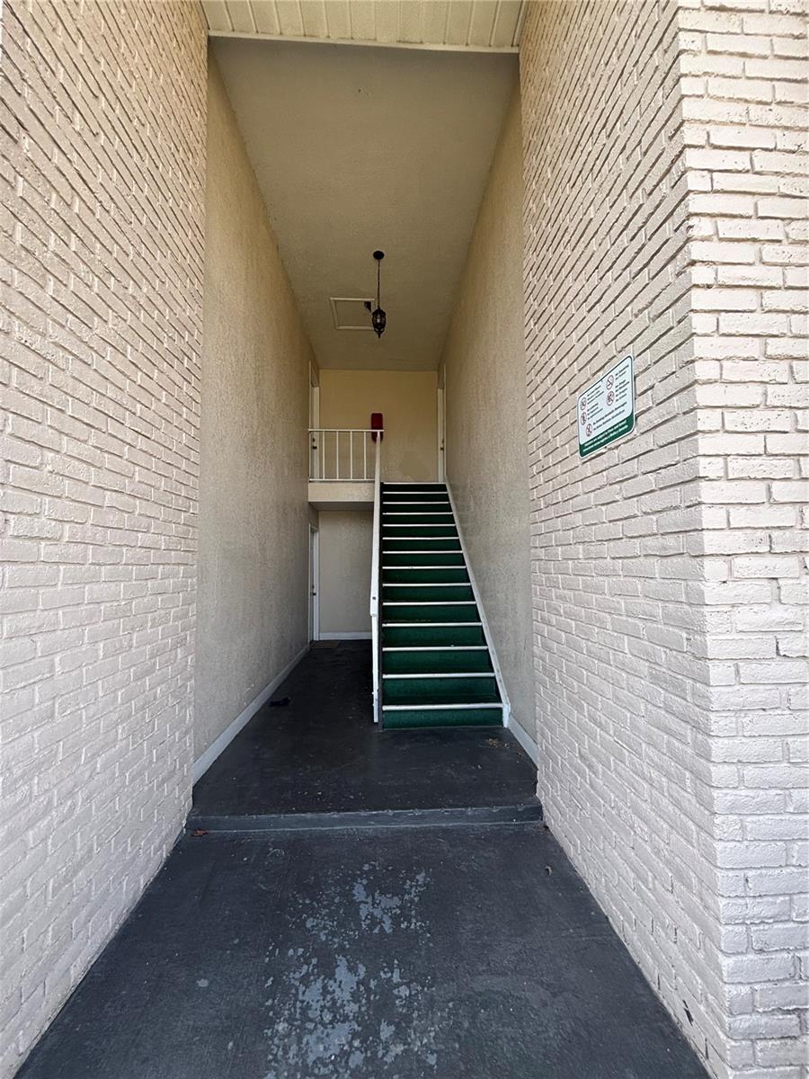 818 SKY LAKE CIR #D, ORLANDO, FL, 32809