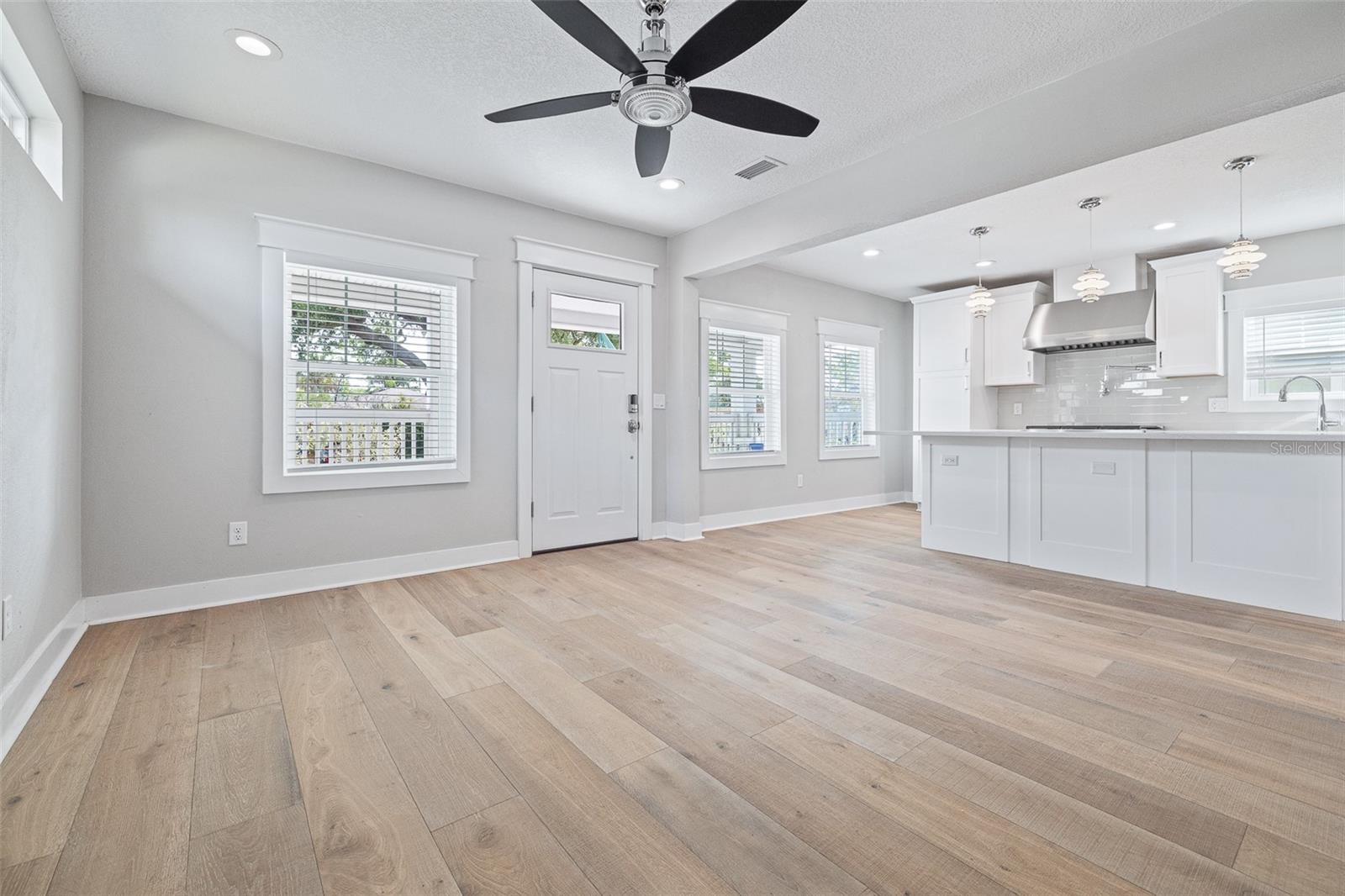 460 24TH ST N, ST PETERSBURG, FL, 33713