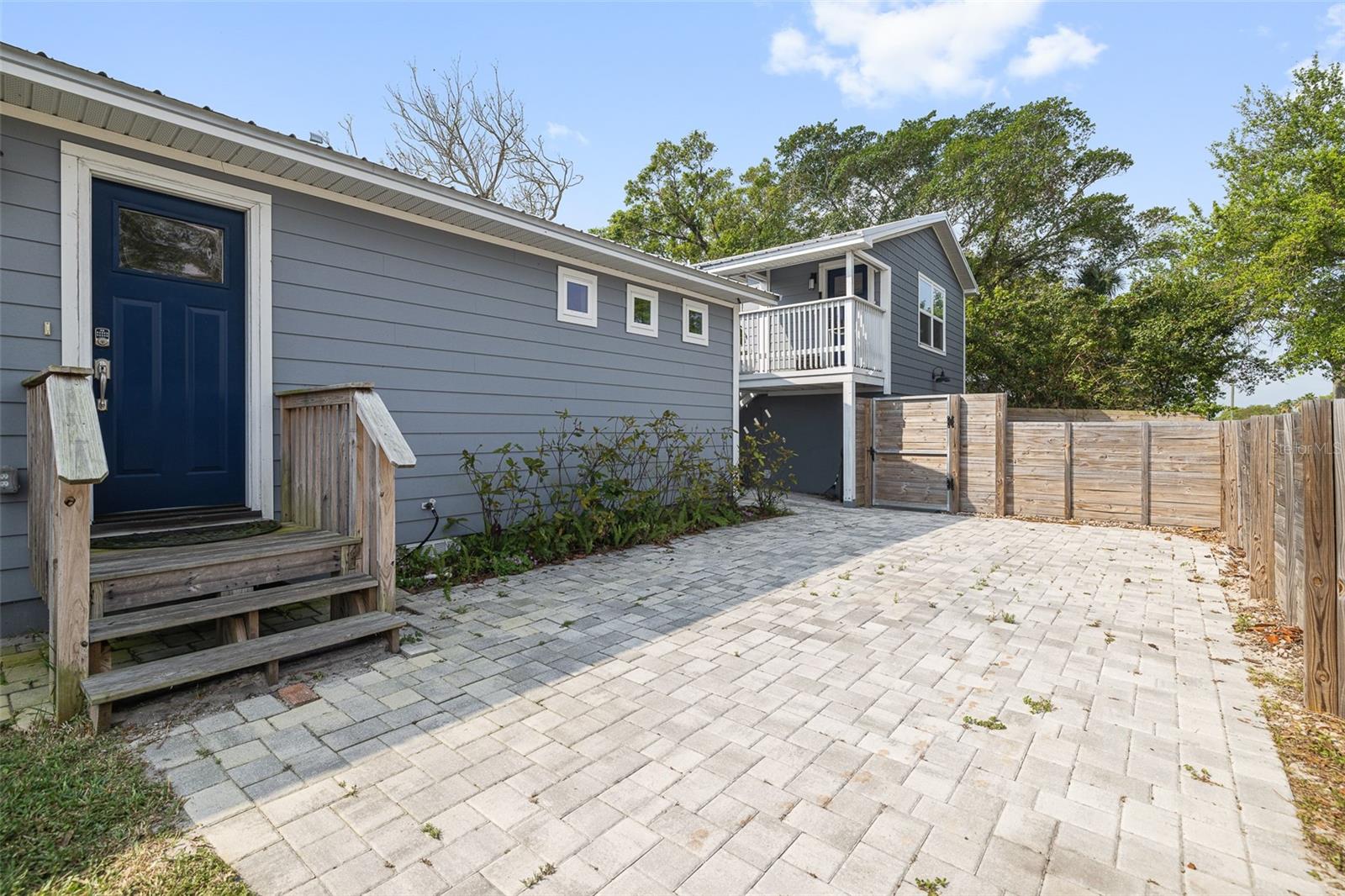 460 24TH ST N, ST PETERSBURG, FL, 33713