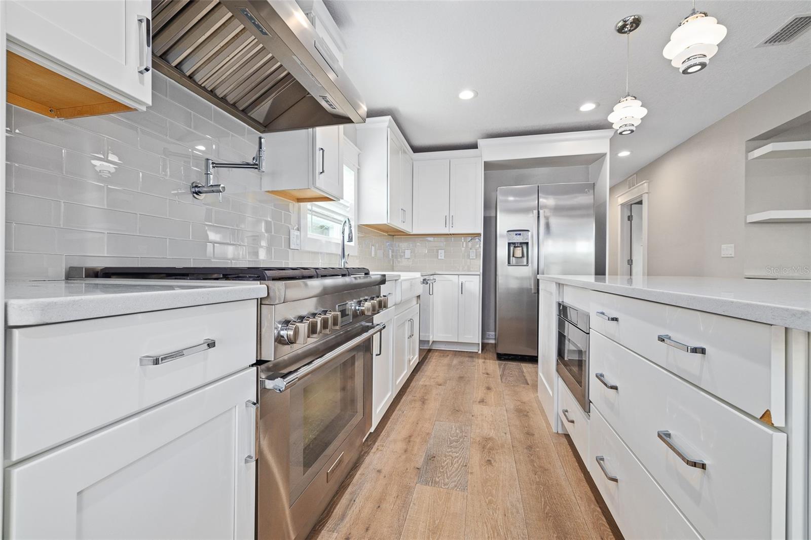 460 24TH ST N, ST PETERSBURG, FL, 33713