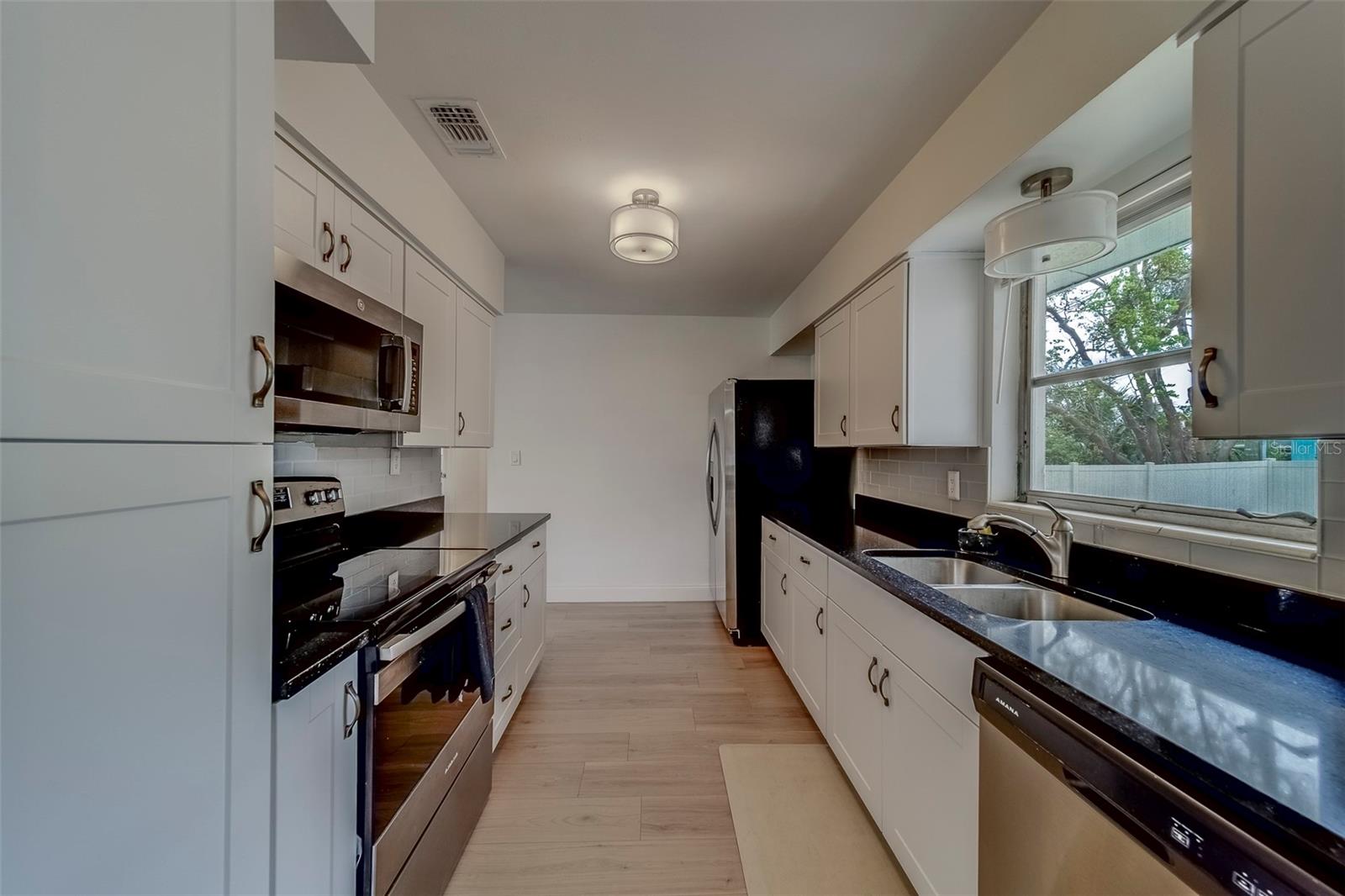 11424 79TH AVE, SEMINOLE, FL, 33772