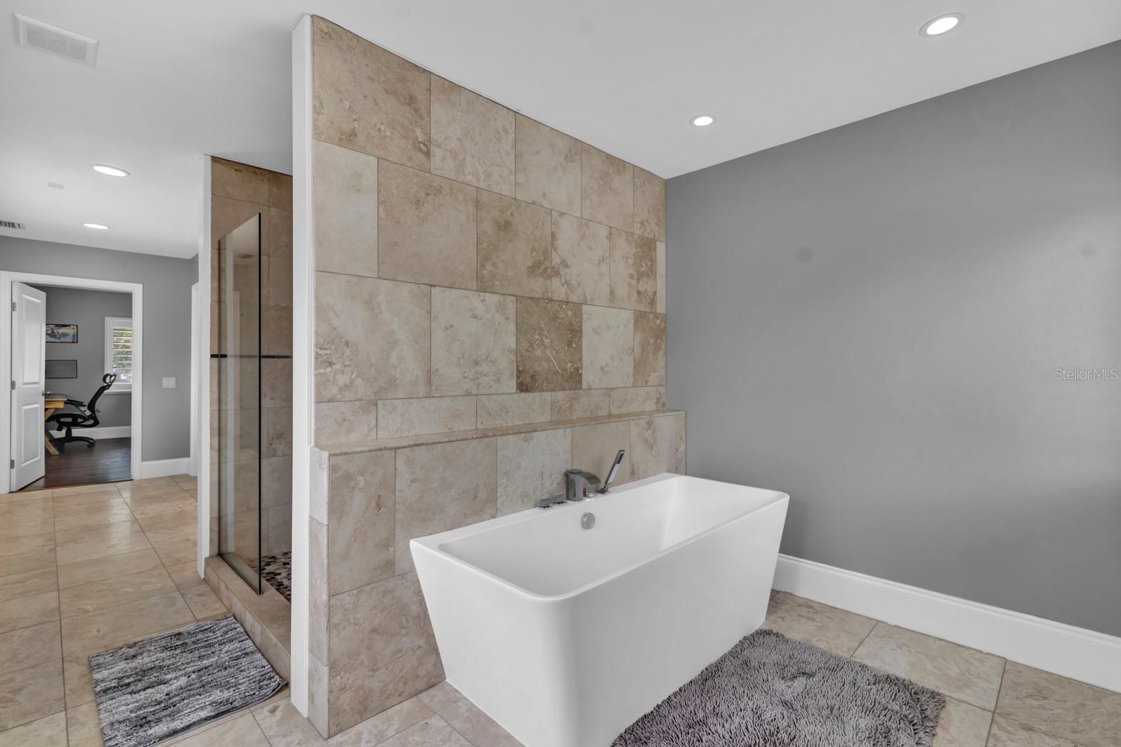 613 DANIELS AVE, ORLANDO, FL, 32801