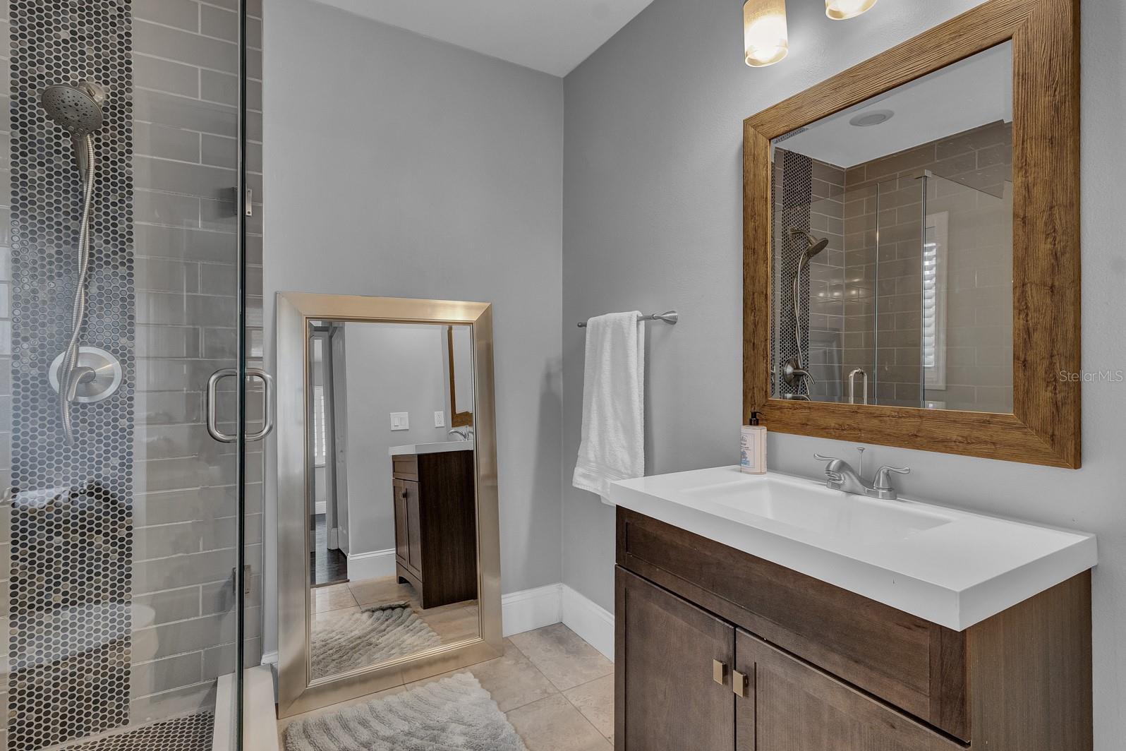 613 DANIELS AVE, ORLANDO, FL, 32801