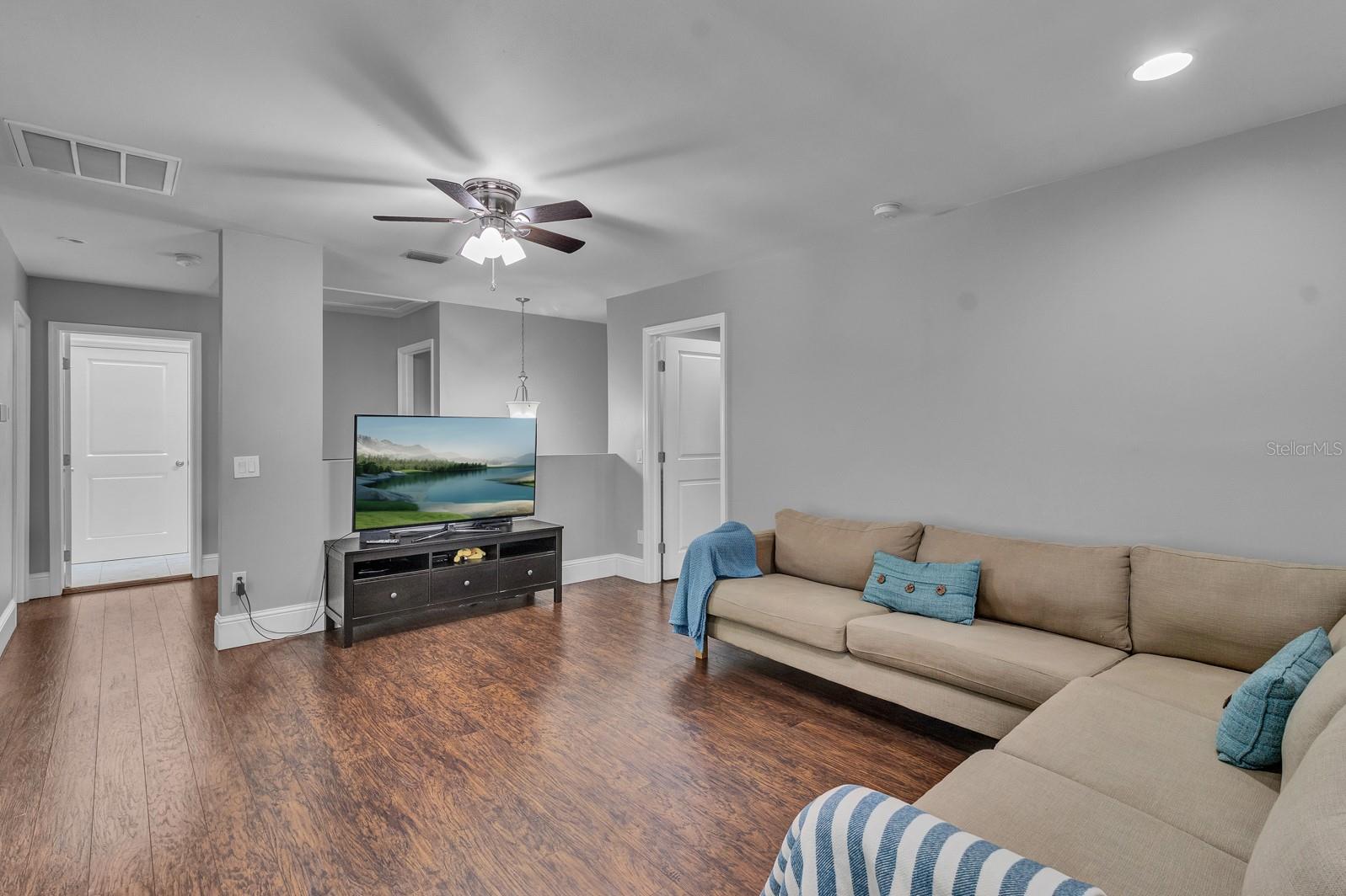 613 DANIELS AVE, ORLANDO, FL, 32801