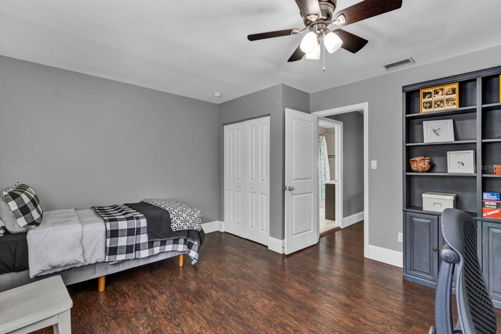 613 DANIELS AVE, ORLANDO, FL, 32801