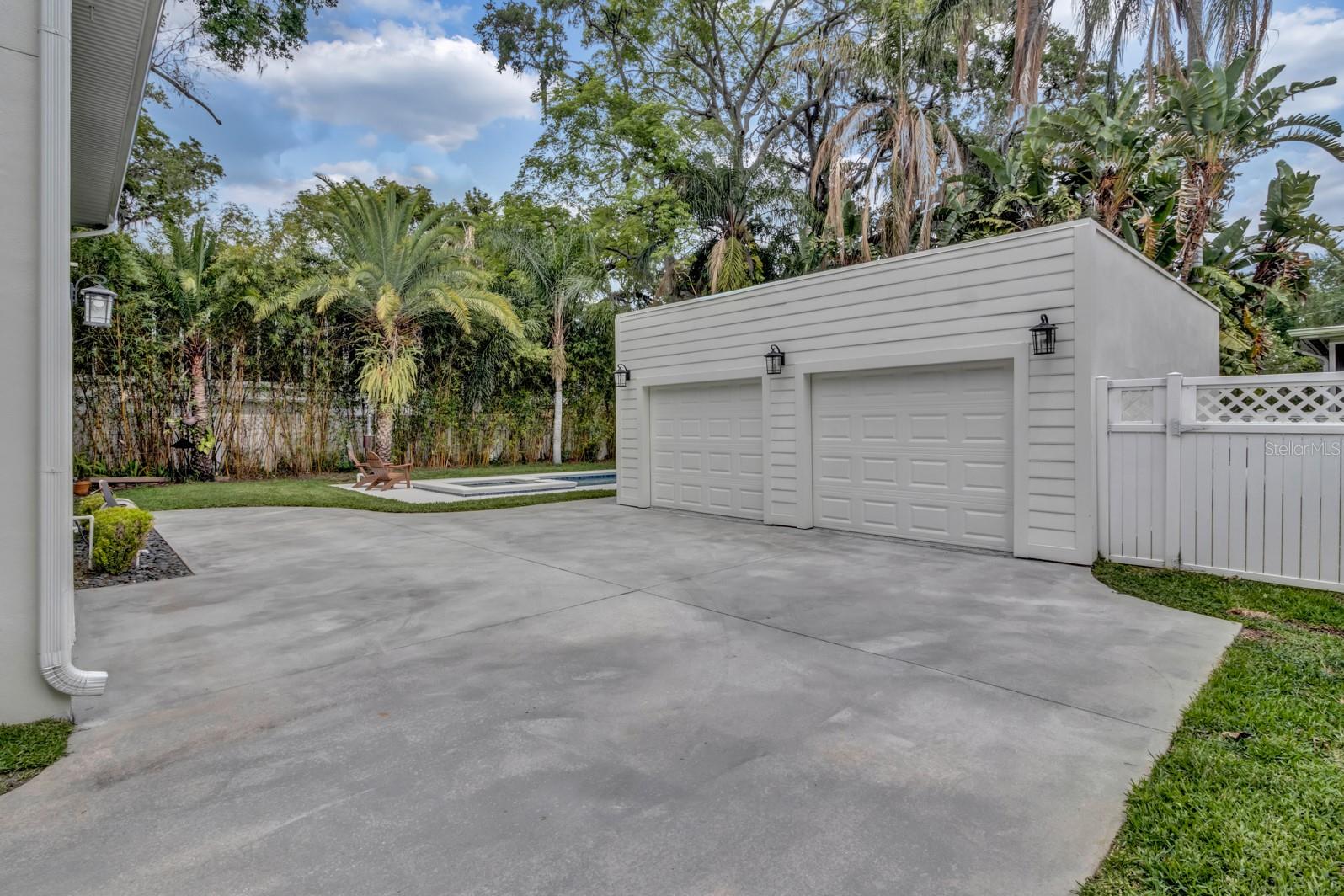 613 DANIELS AVE, ORLANDO, FL, 32801