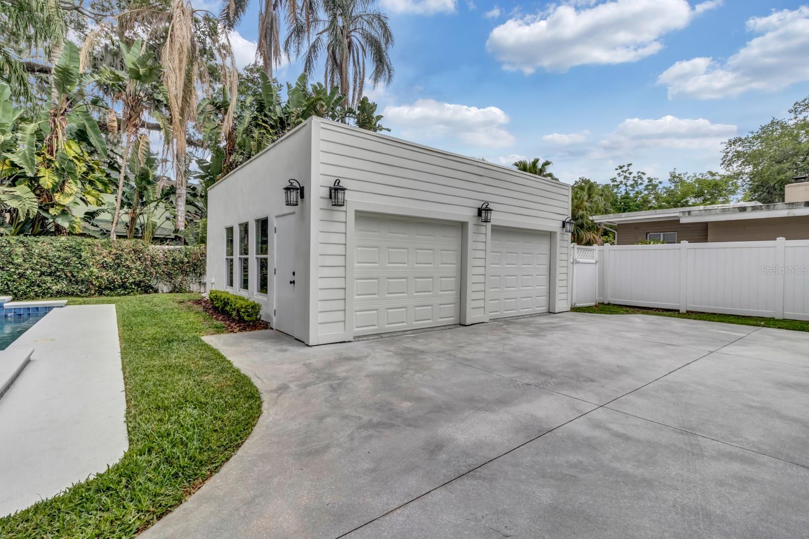 613 DANIELS AVE, ORLANDO, FL, 32801