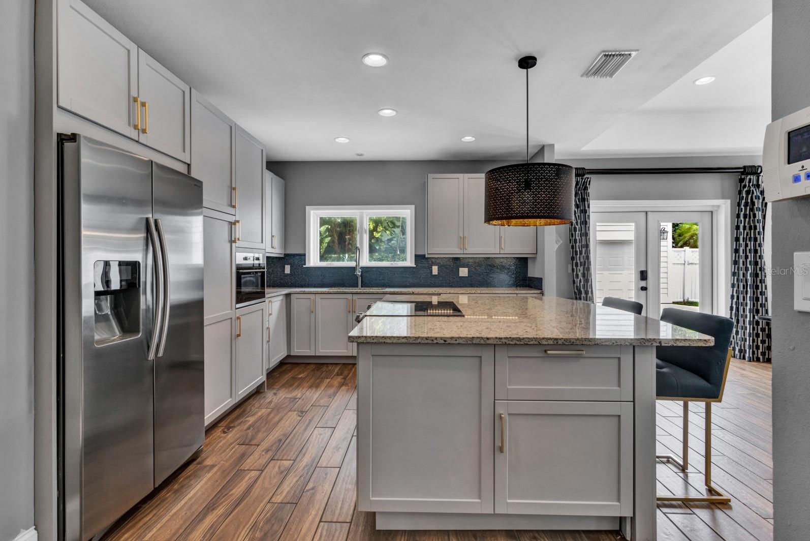 613 DANIELS AVE, ORLANDO, FL, 32801