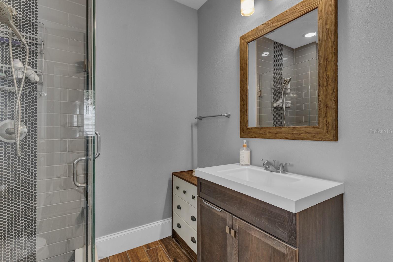 613 DANIELS AVE, ORLANDO, FL, 32801