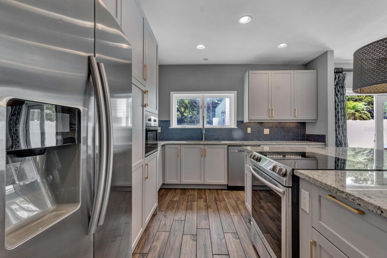 613 DANIELS AVE, ORLANDO, FL, 32801