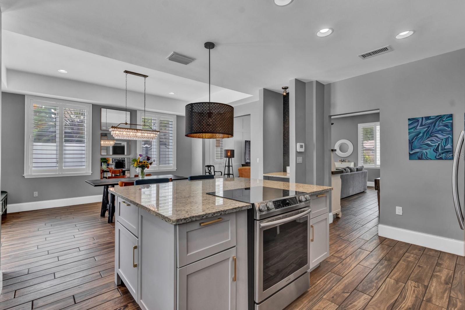 613 DANIELS AVE, ORLANDO, FL, 32801