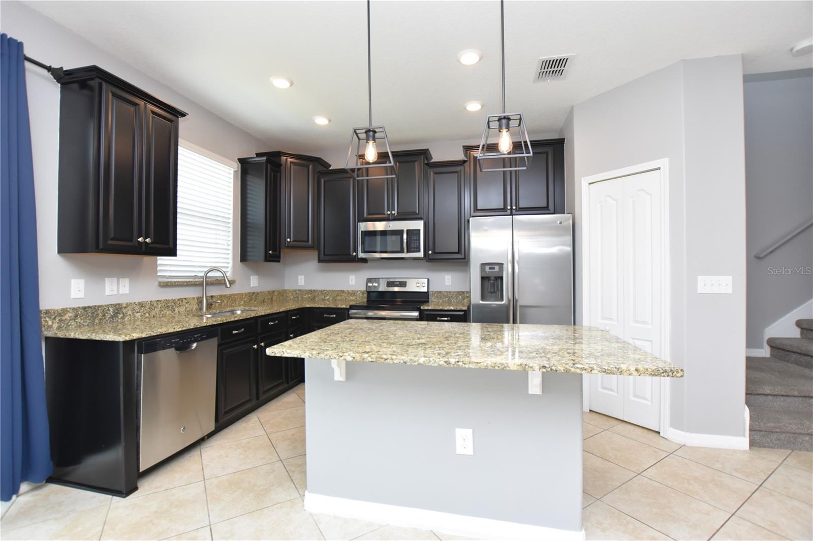 6390 SEDGEFORD DR, LAKELAND, FL, 33811