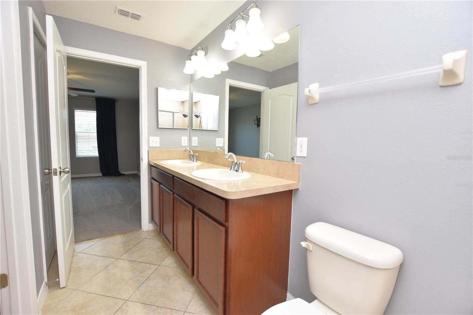 6390 SEDGEFORD DR, LAKELAND, FL, 33811