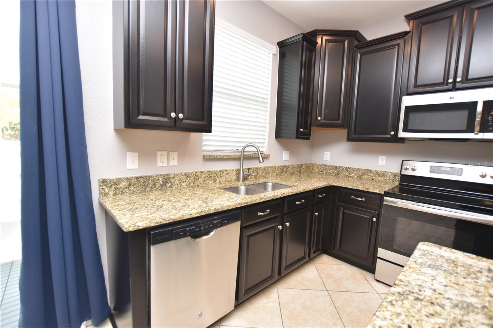 6390 SEDGEFORD DR, LAKELAND, FL, 33811