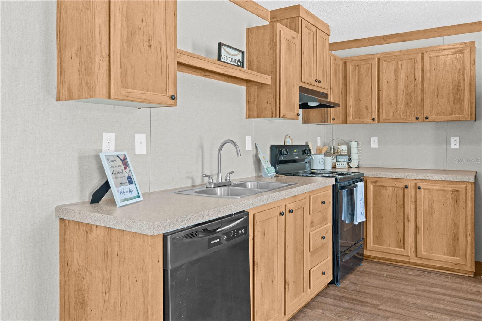 8414 SWEDEN BLVD, PUNTA GORDA, FL, 33982