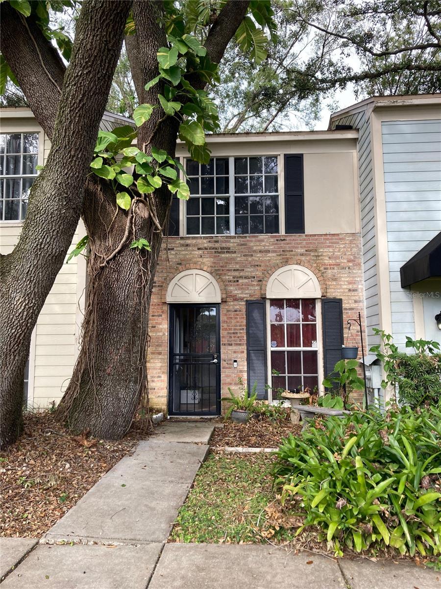 1734 MILL RUN CIR, TAMPA, FL, 33613