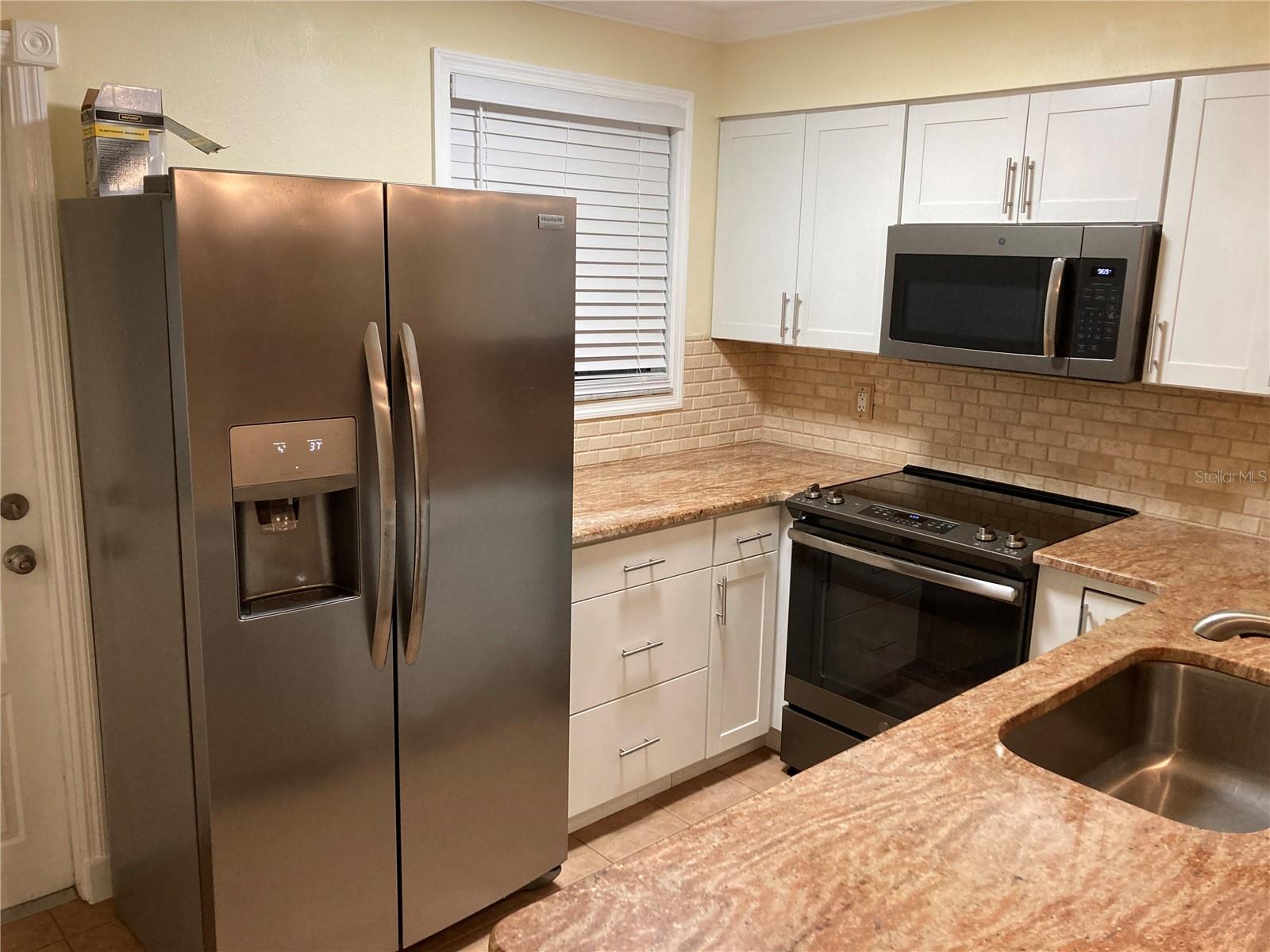 1734 MILL RUN CIR, TAMPA, FL, 33613