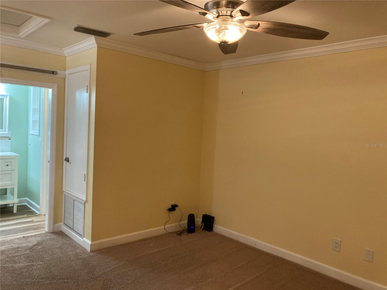 1734 MILL RUN CIR, TAMPA, FL, 33613