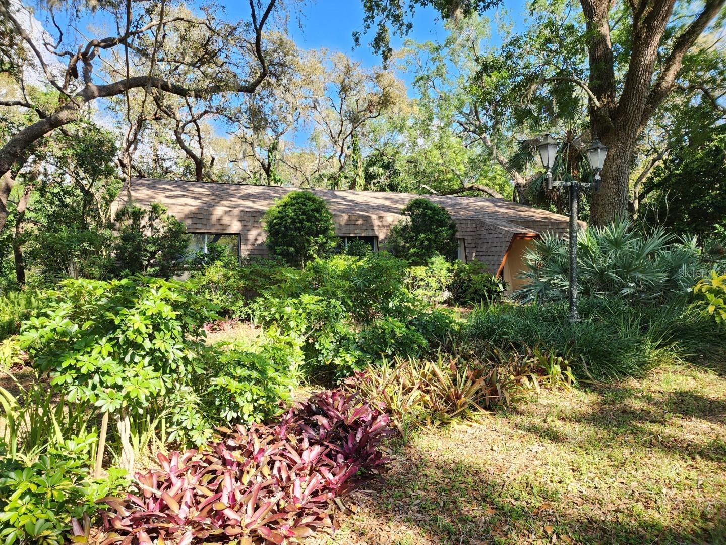 10927 N BOULEVARD, TAMPA, FL, 33612