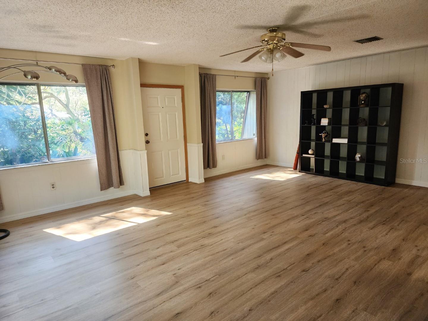 10927 N BOULEVARD, TAMPA, FL, 33612