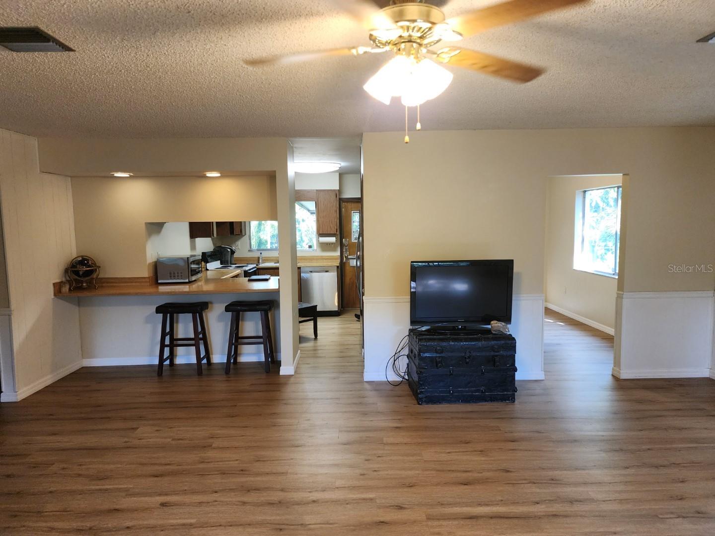 10927 N BOULEVARD, TAMPA, FL, 33612