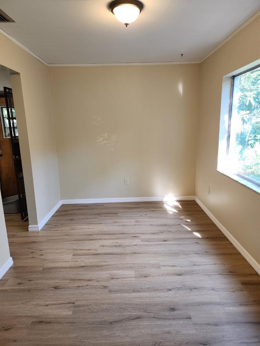 10927 N BOULEVARD, TAMPA, FL, 33612