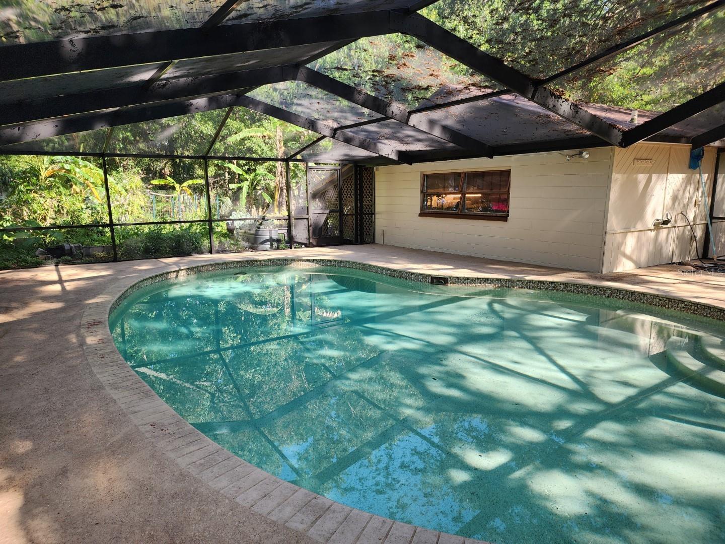 10927 N BOULEVARD, TAMPA, FL, 33612