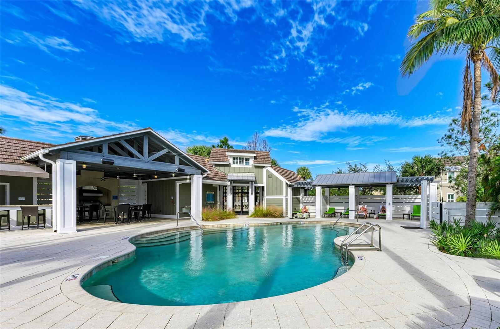 319 COMPASS POINT DR #201, BRADENTON, FL, 34209