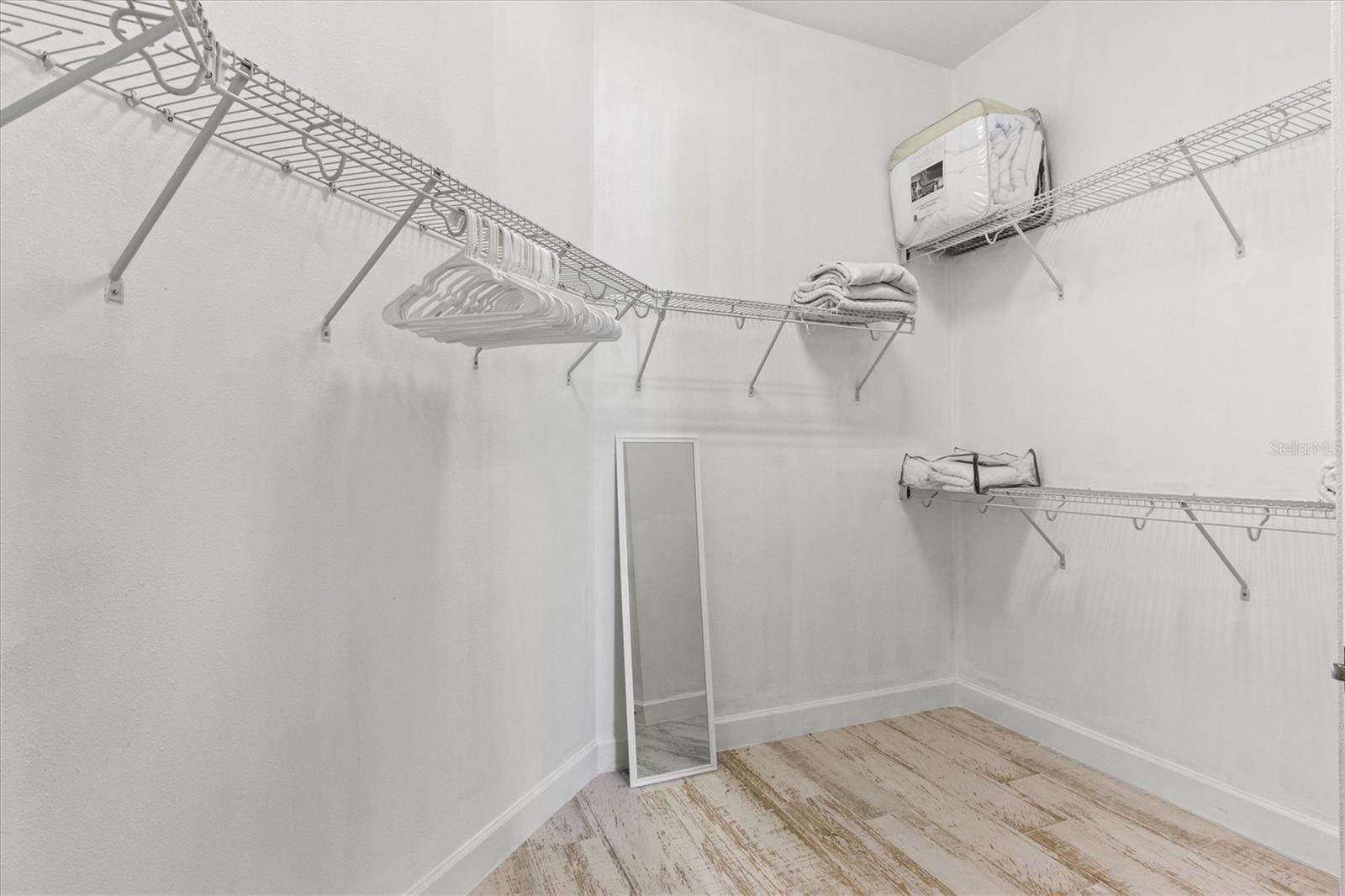 319 COMPASS POINT DR #201, BRADENTON, FL, 34209